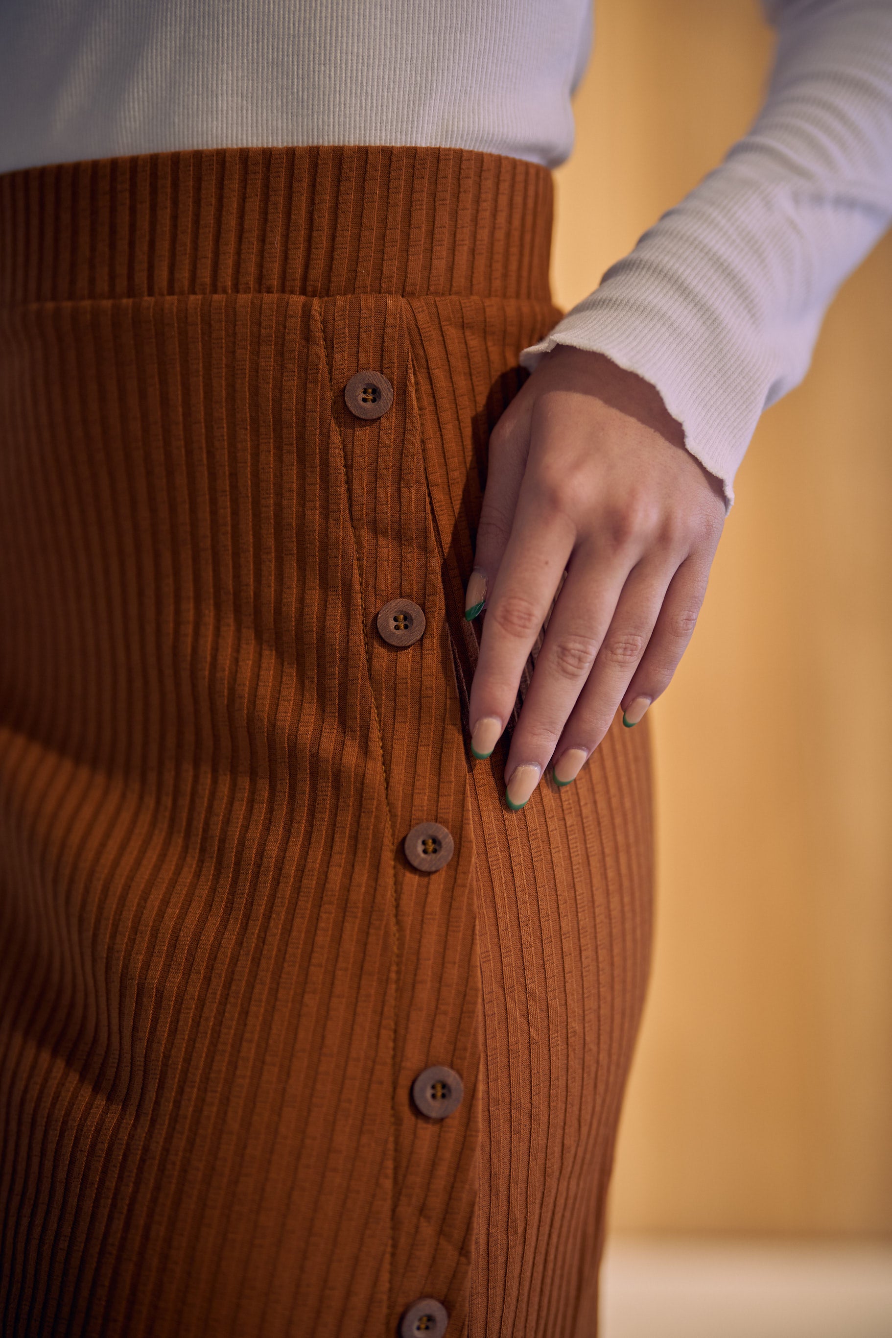 Side Ribbed Buttons Slit Skirt - Terra