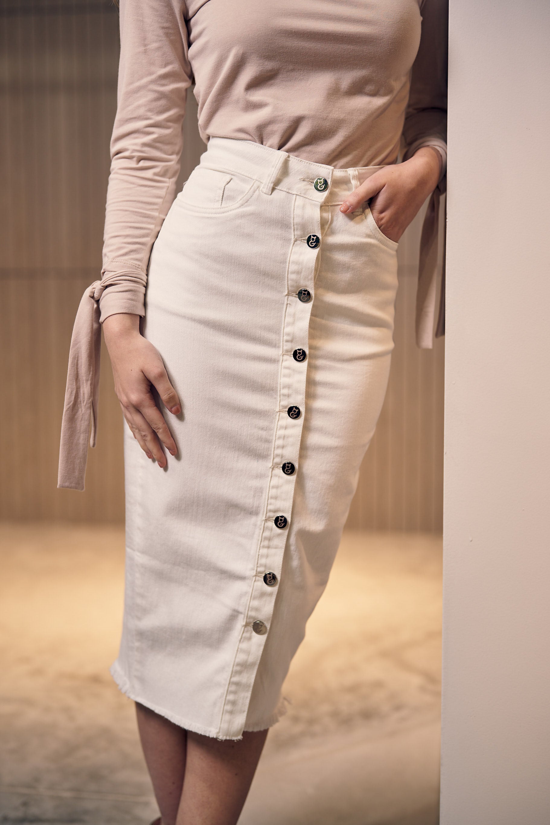 Giselle Button Front Midi Denim Skirt - WHITE